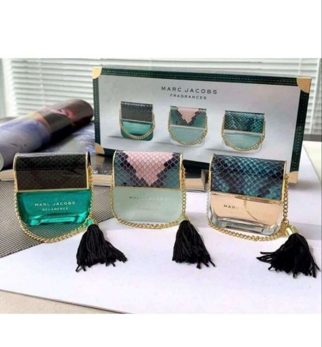 MARC JACOB'S GIFT SET ๐ 3in1 3ร40ML