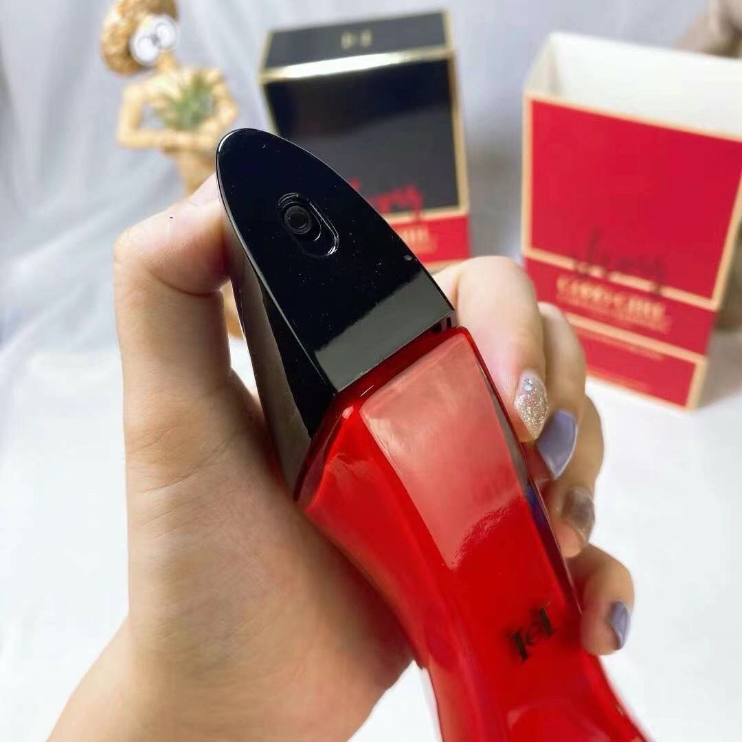Carolina Herrera Good Girl
Collector Edition Red Eau De
Parfum 80ml